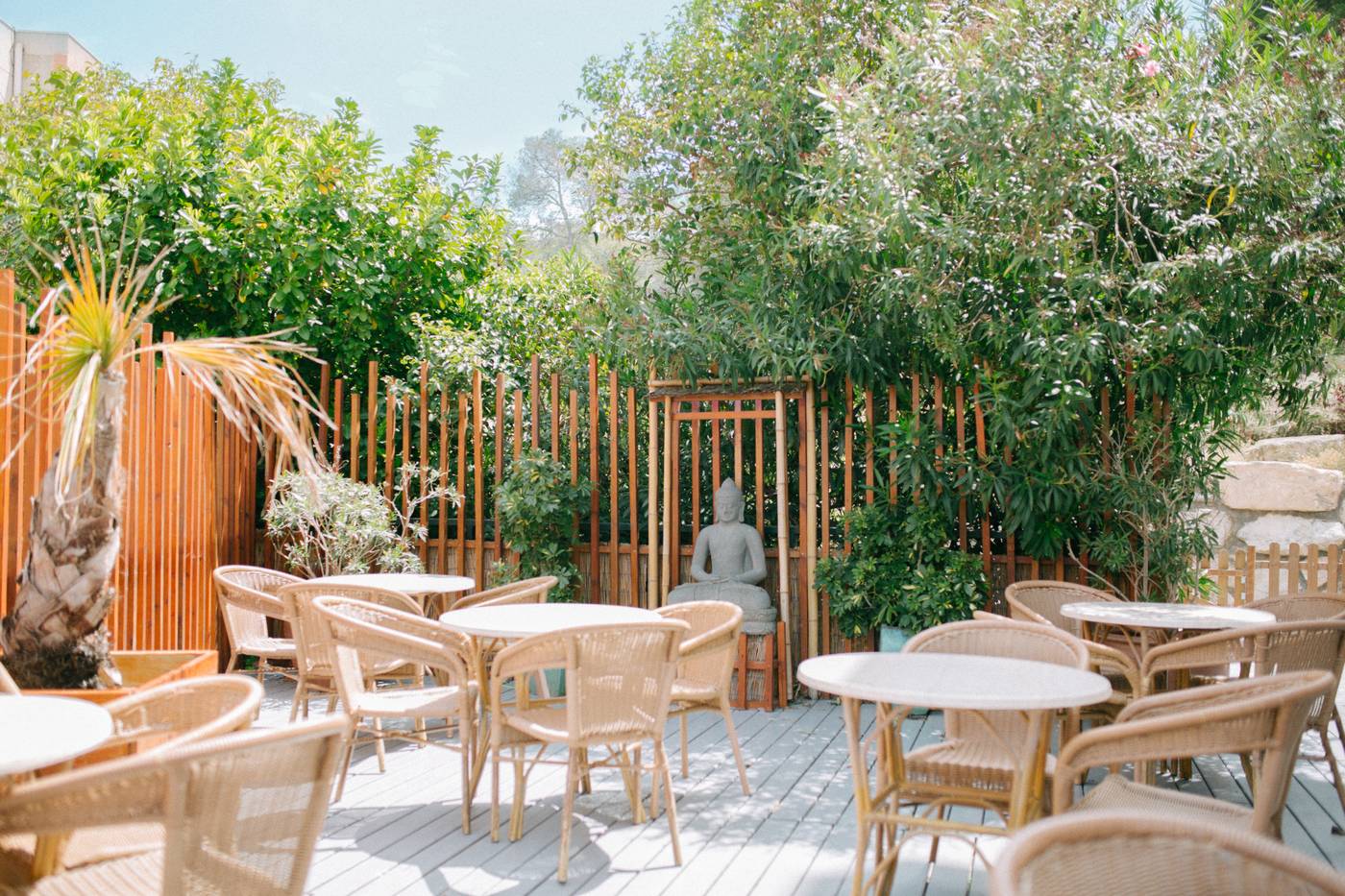 Festival-Village-Bar-7