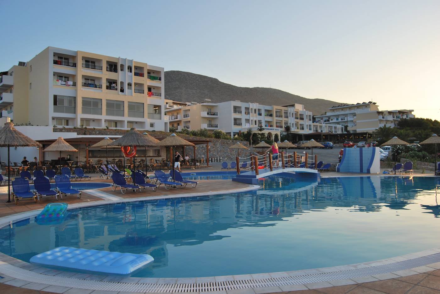 Mediterraneo-Hotel-General-view-9