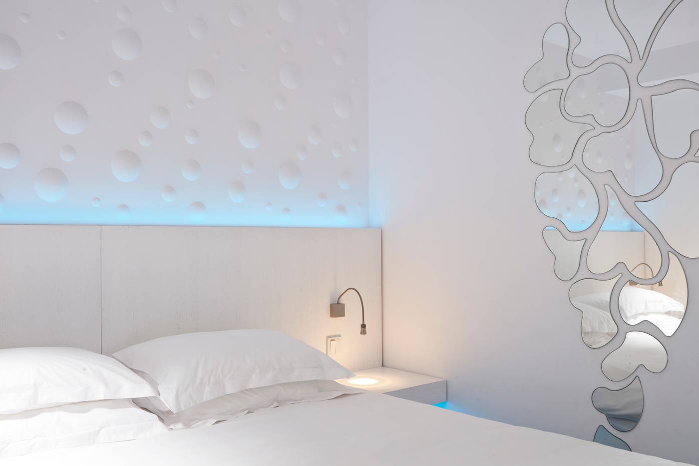 So White Club Resort