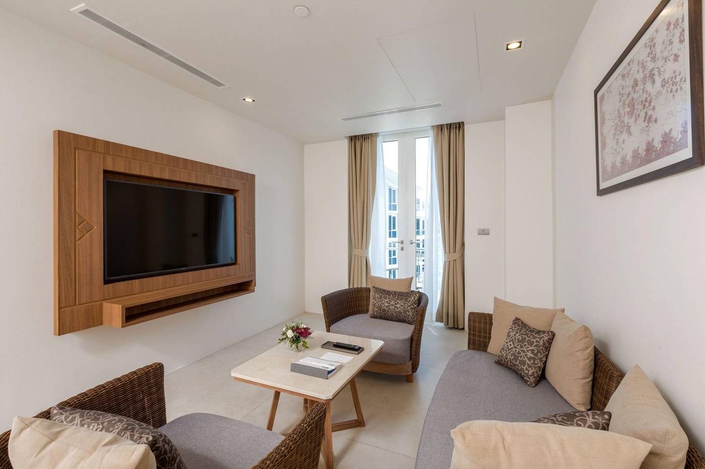 Splash-Beach-Resort-Room-53