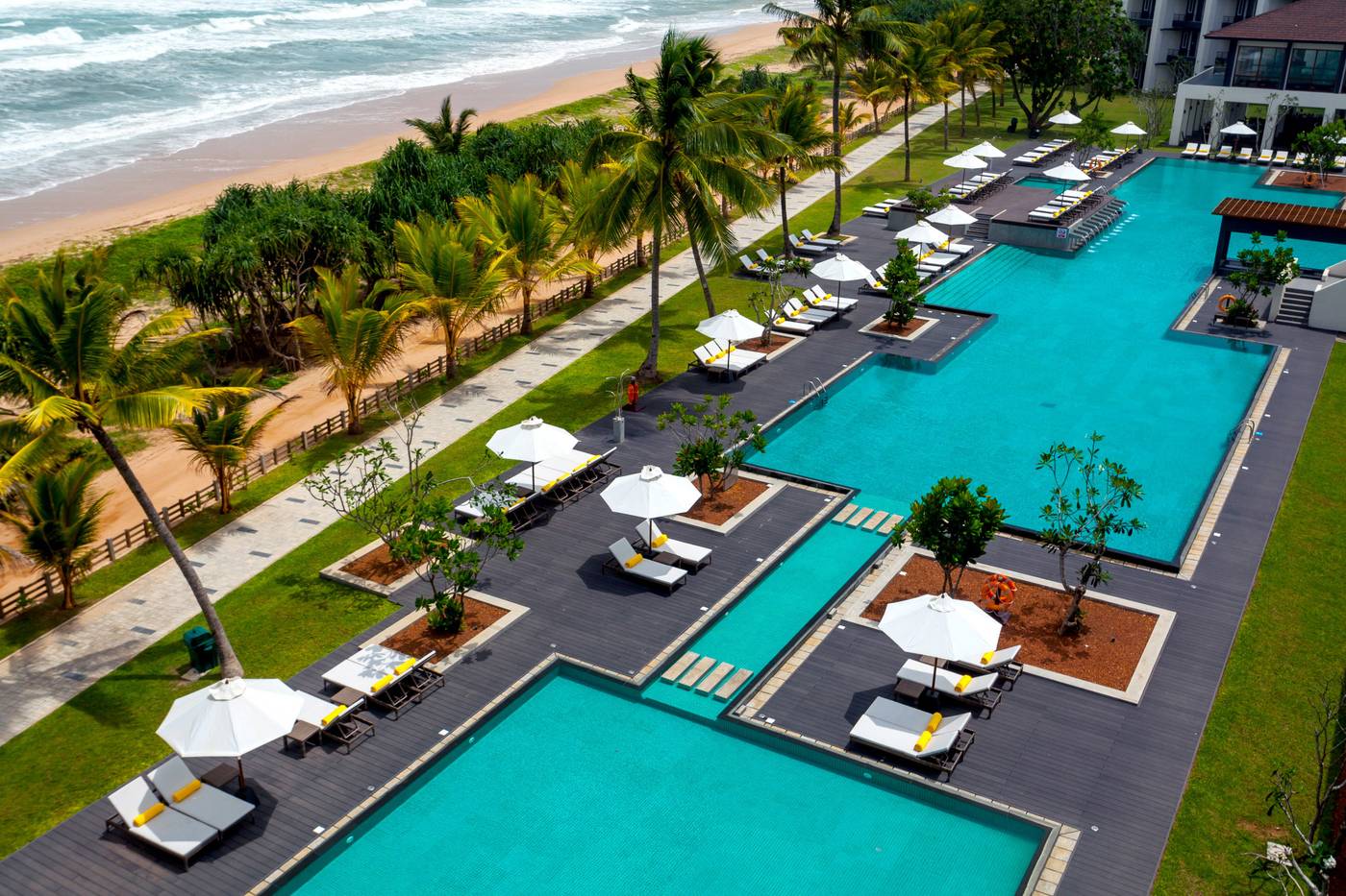 Sr Lanka_Centara Ceysands Resort & Spa_Swimming Pool 6.jpg