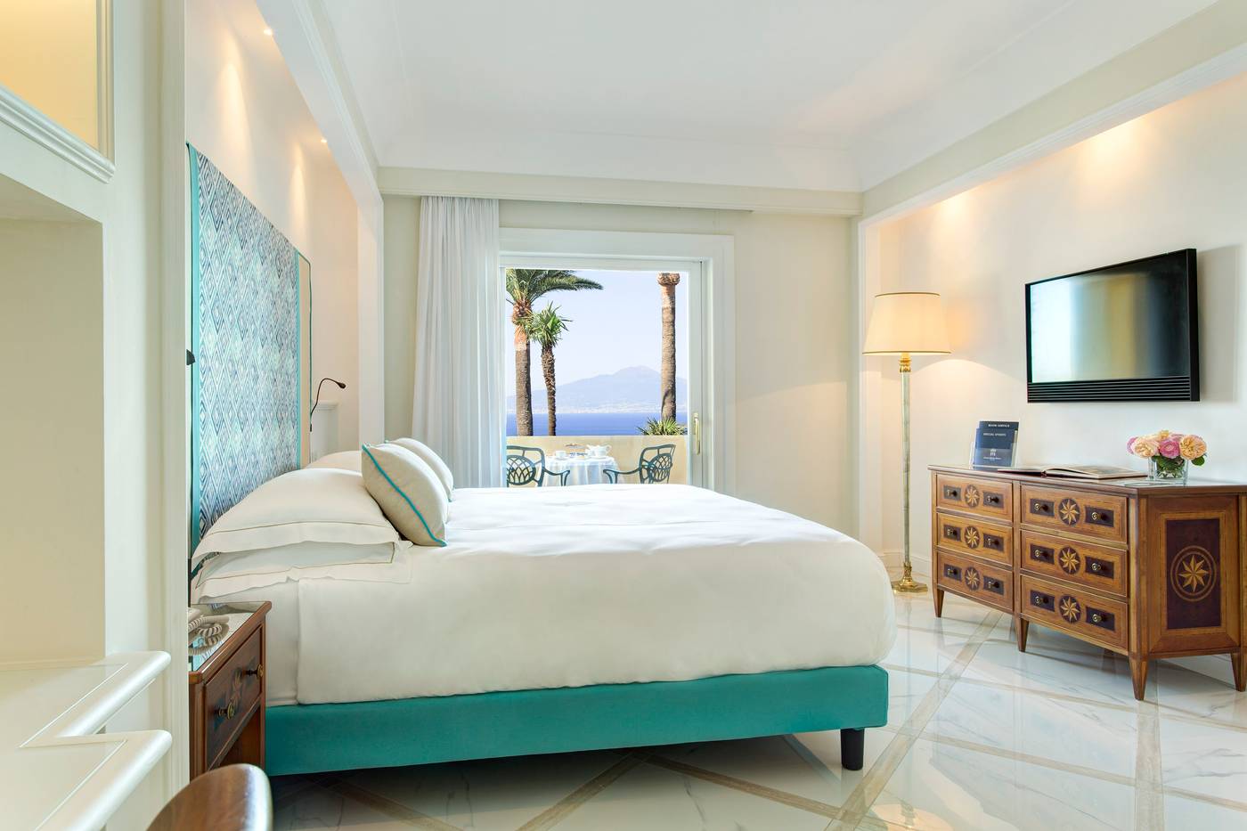 Grand-Hotel-Royal-Room-23