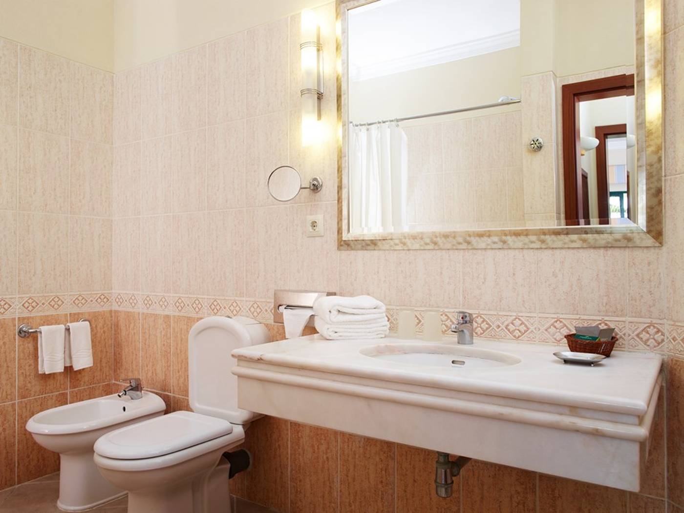 Formosa-Park-Apartment-Hotel-Room-14