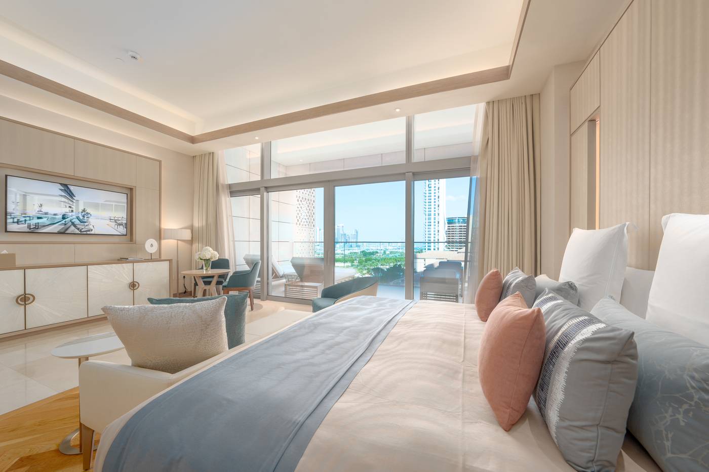 Five-Luxe-Hotel-Room-9