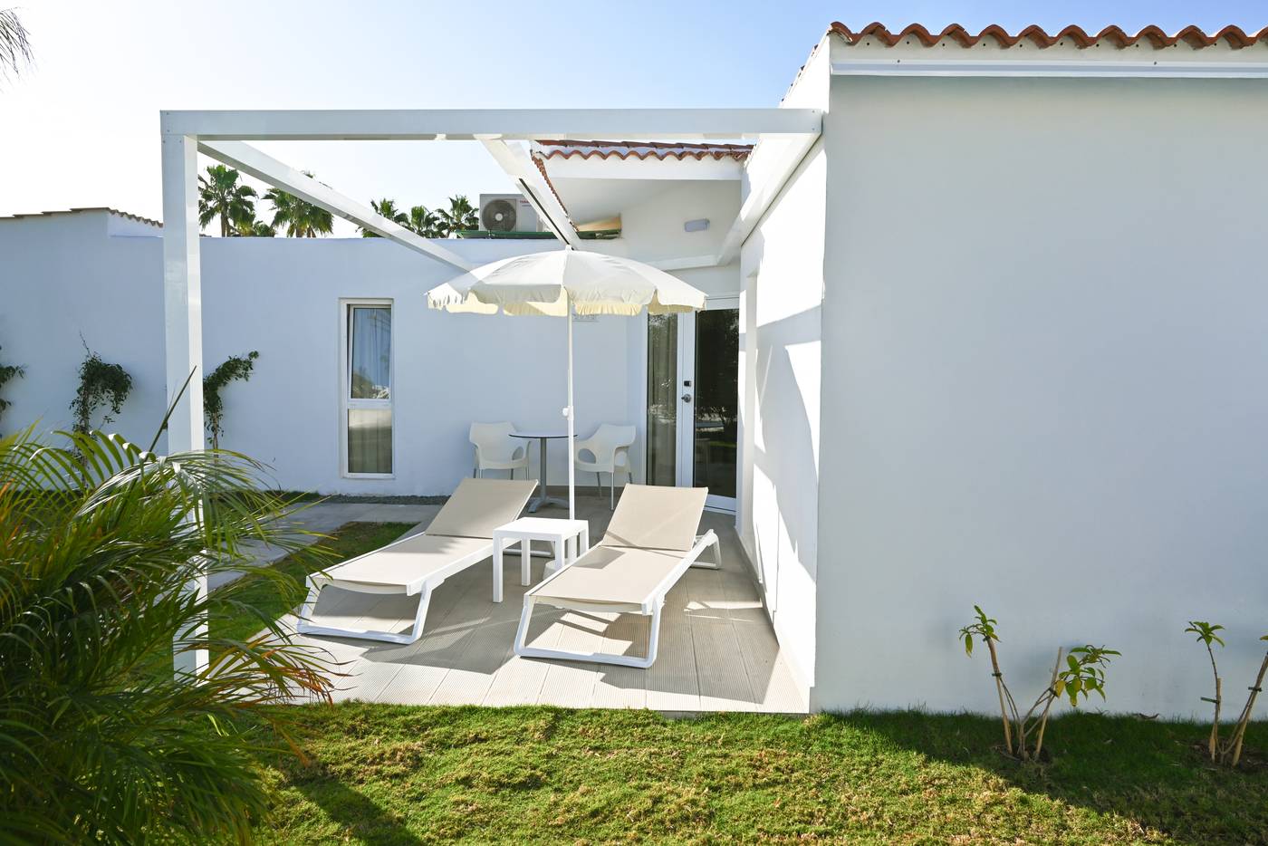 HL-Miraflor-Suites-Room-41