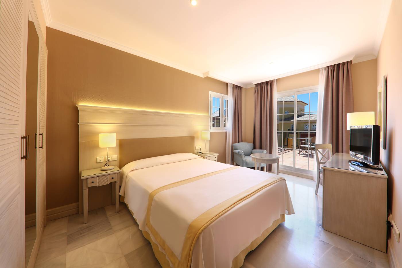 Iberostar-M----laga-Playa-Room-31