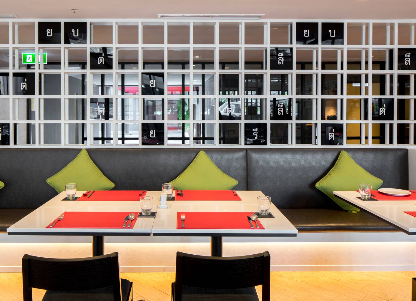 Travelodge-Sukhumvit-11-Restaurant-13