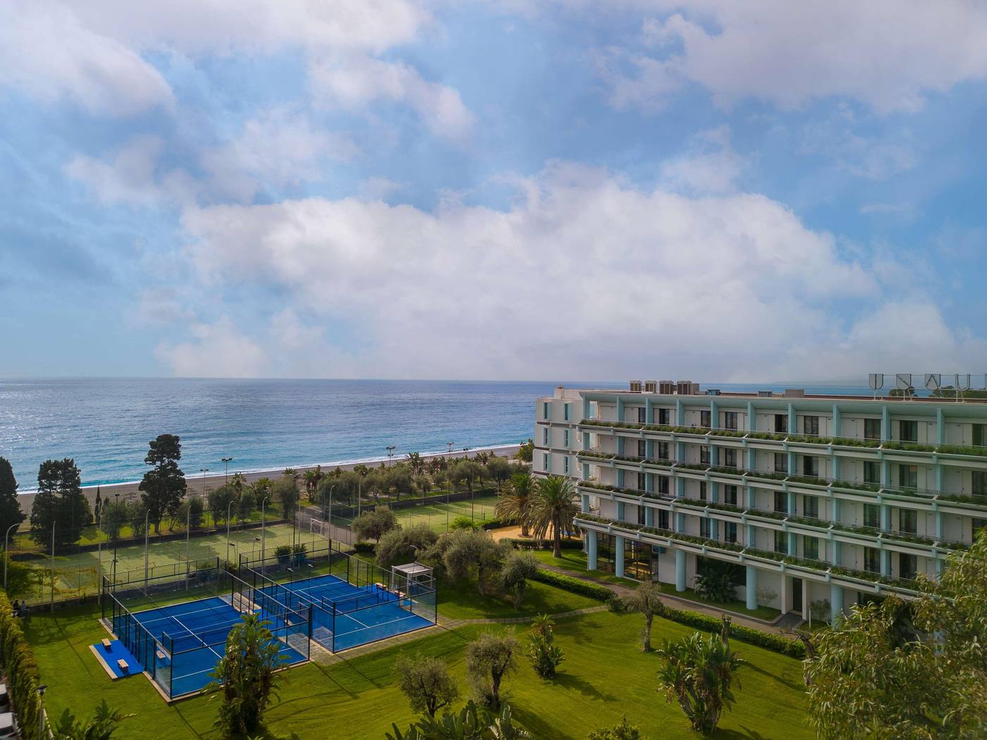 Unahotel-Naxos-Beach-General-view-11