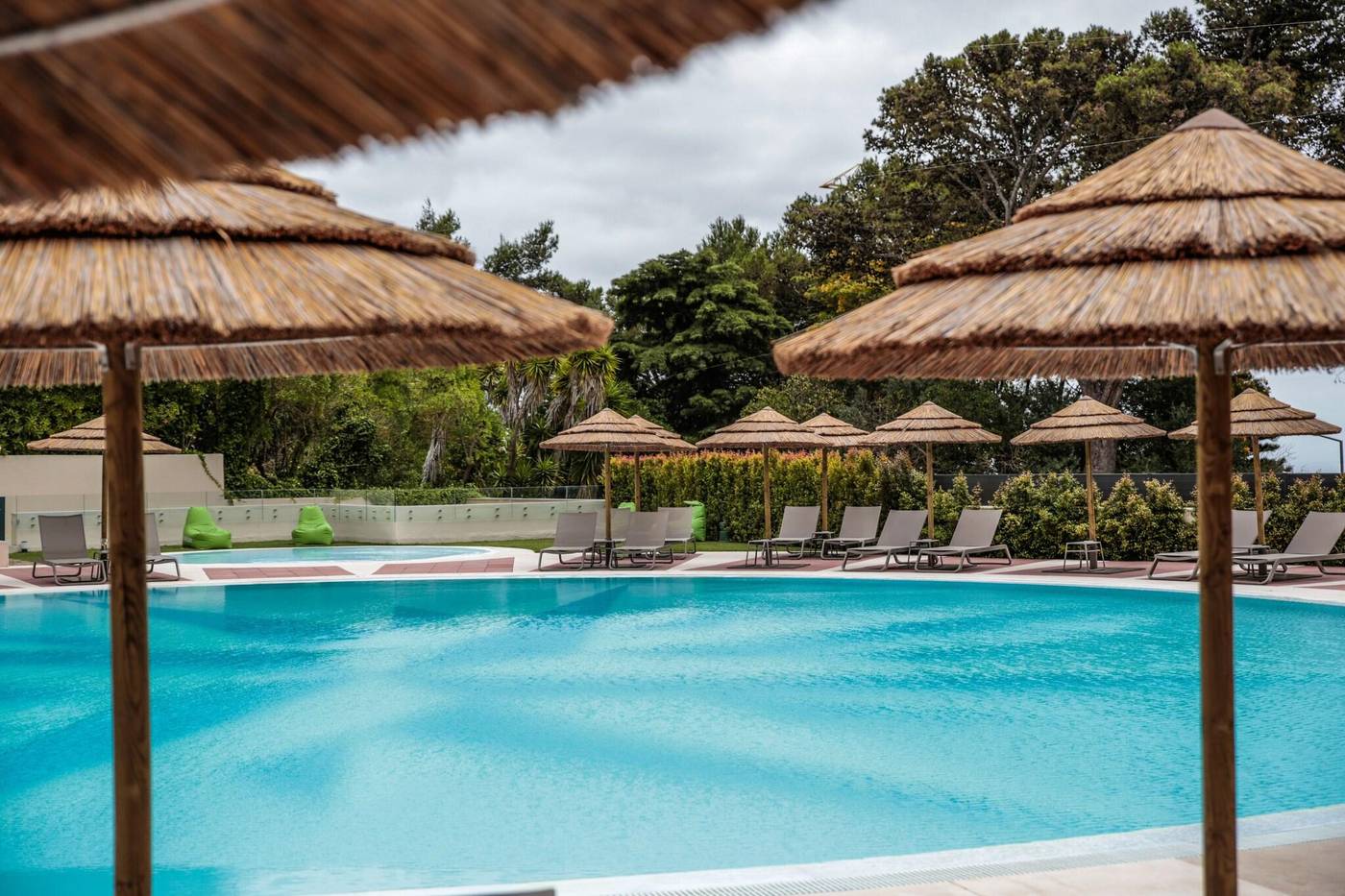 Four-Points-By-Sheraton-Sesimbra-Pool-82