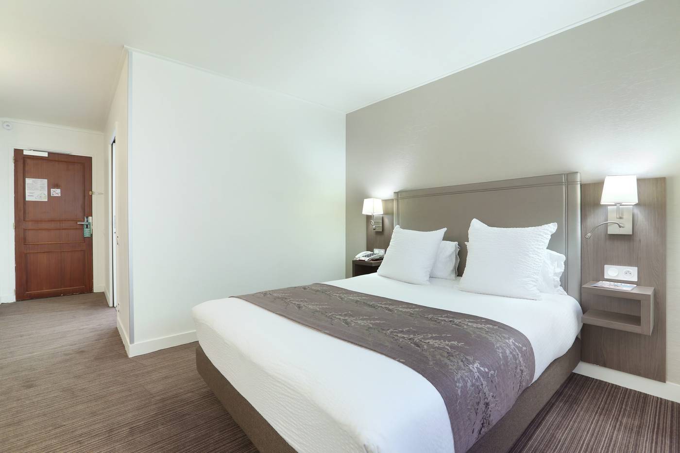 Hotel-Beaugrenelle-Tour-Eiffel-Room-14