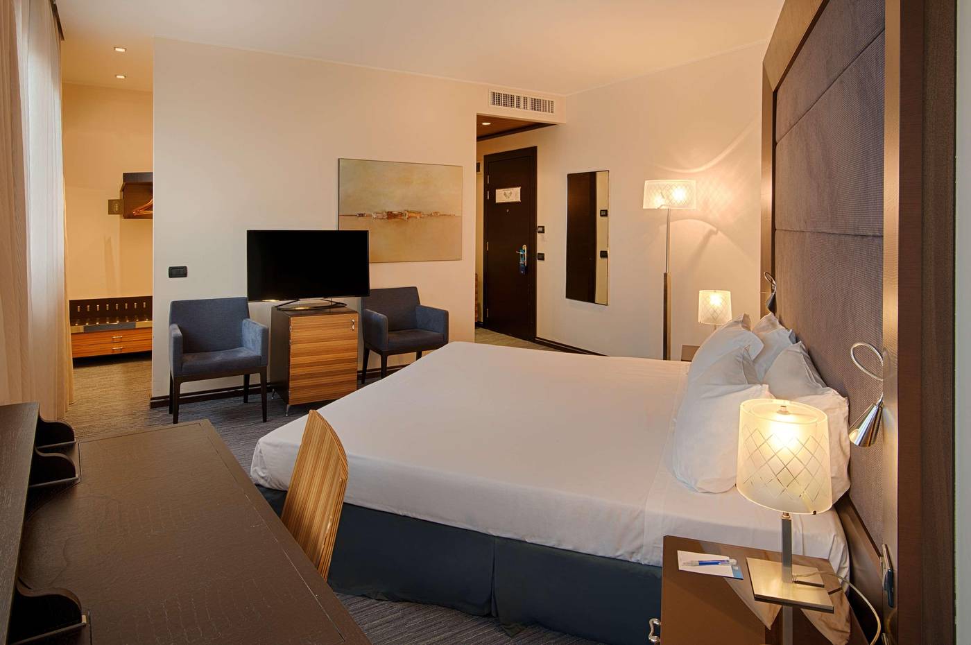 NH Siena-Italy-SIENA-Room-9