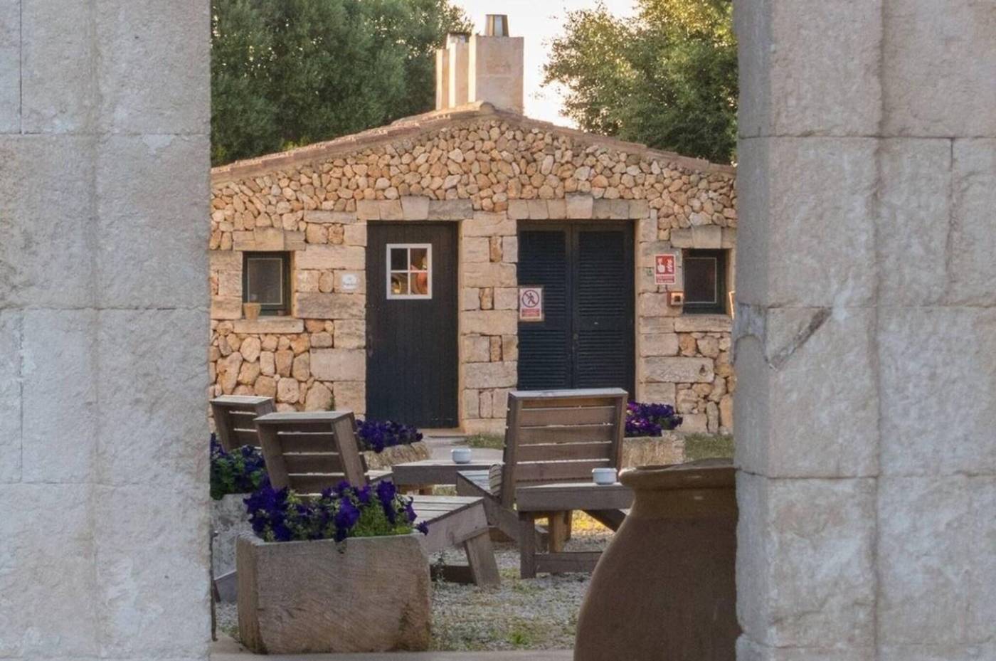 Alcaufar-Vell-Hotel---Restaurant-General-view-18