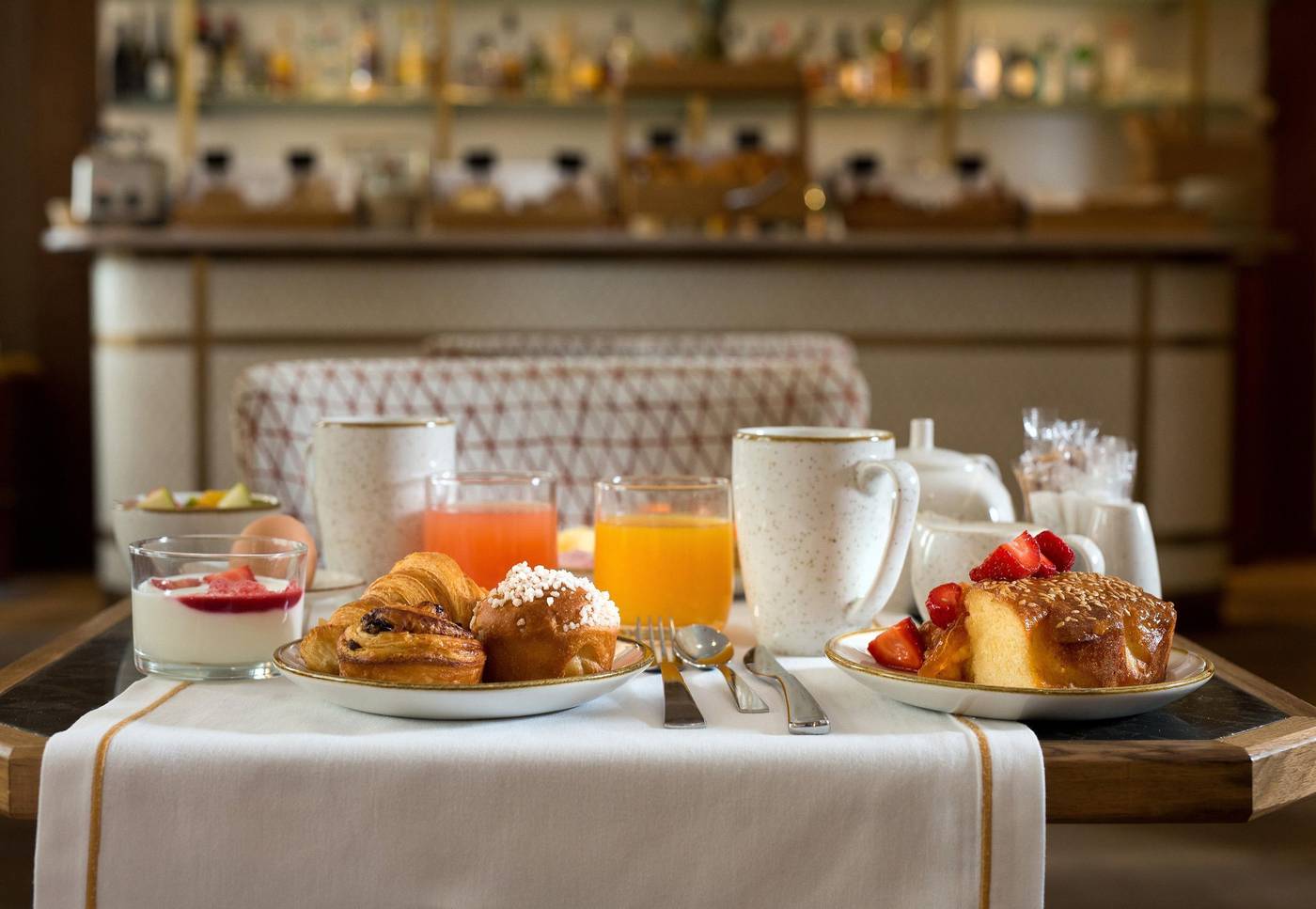 Rochester-Champs-Elysees-Restaurant-53