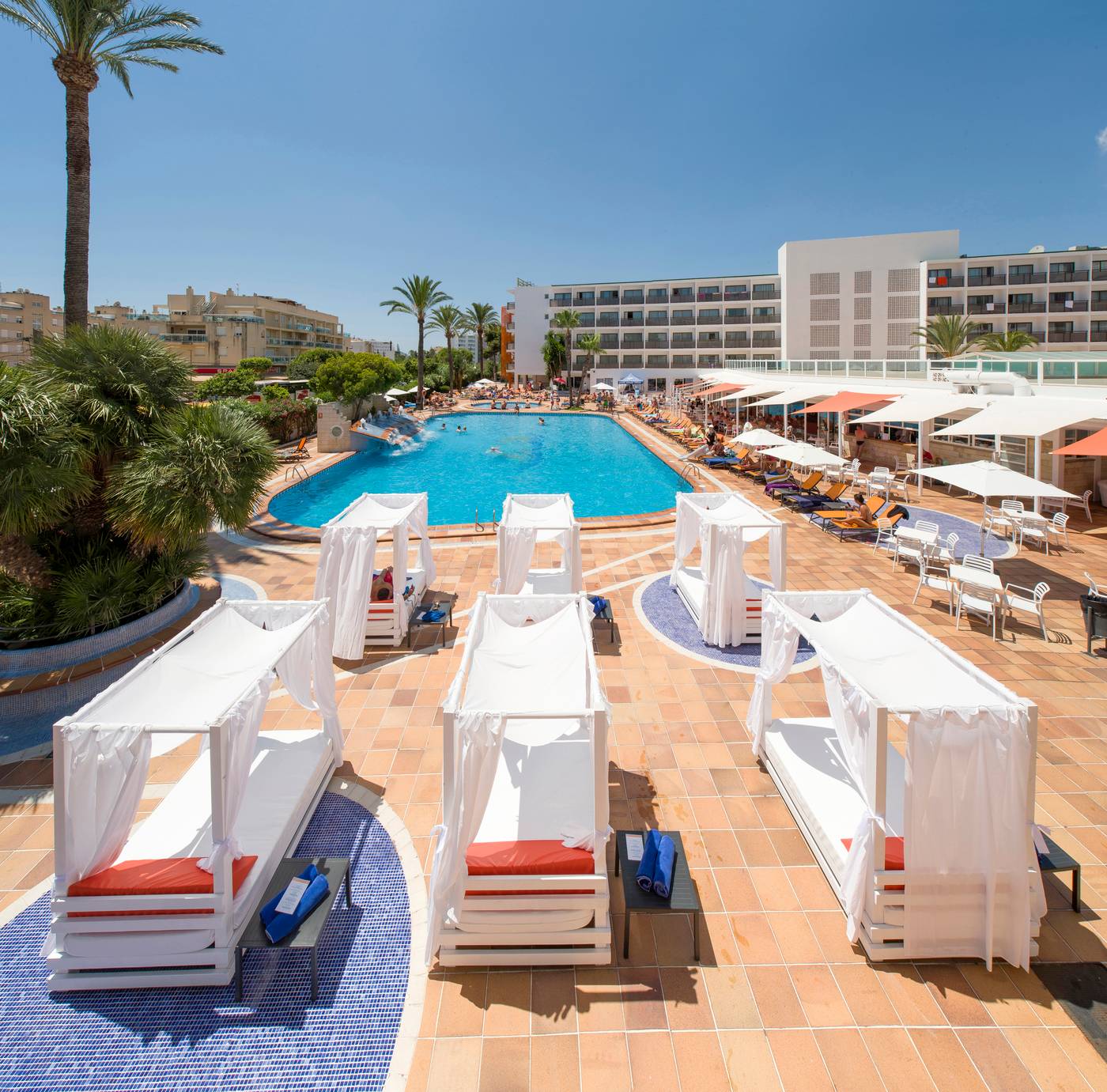 Playasol-Mare-Nostrum-Pool-3