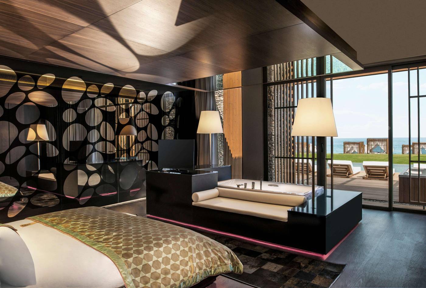 Maxx-Royal-Kemer-Resort-Room-32