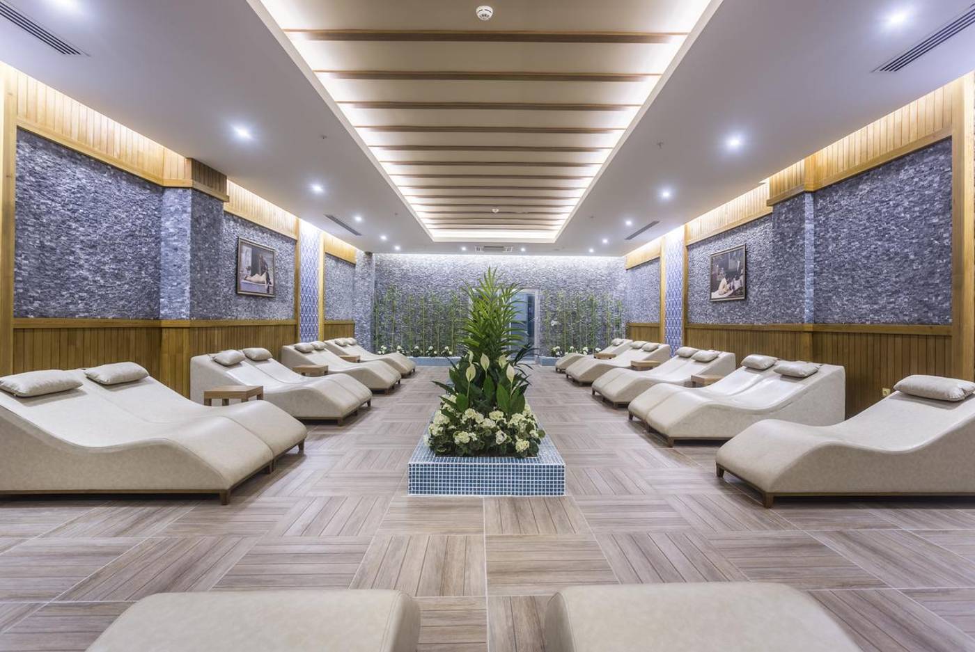 Lonicera Resort & Spa Hotel