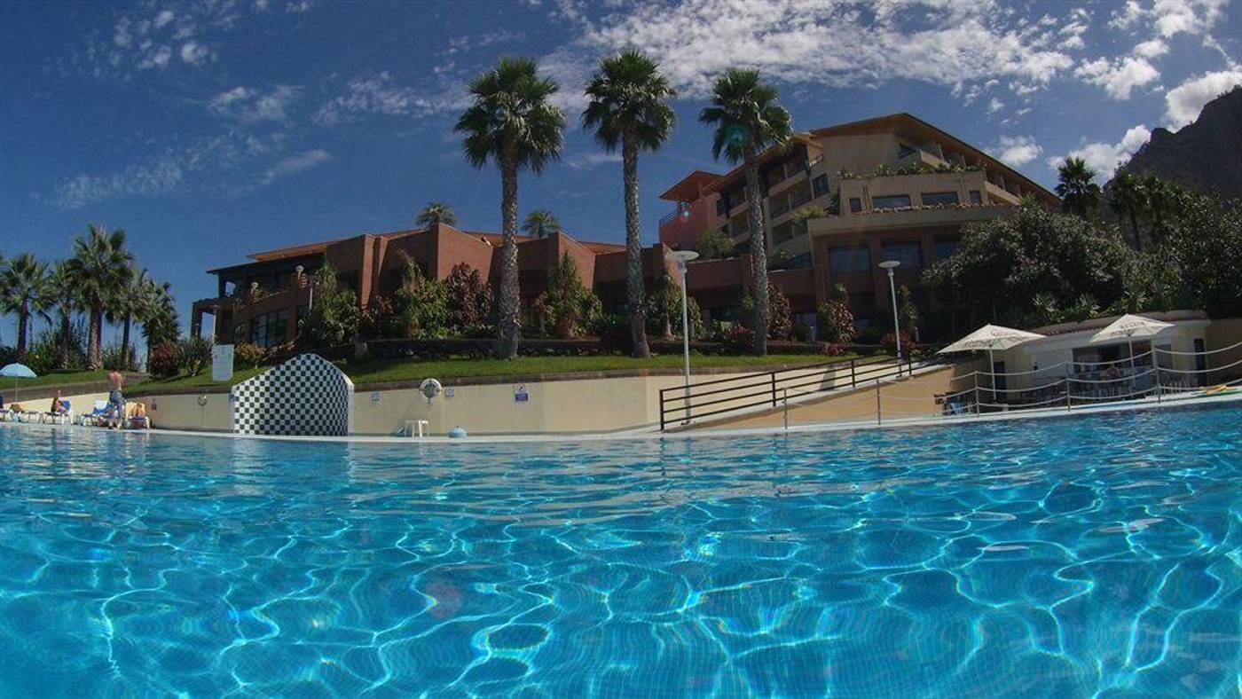 Monte-Mar-Palace-Pool-1