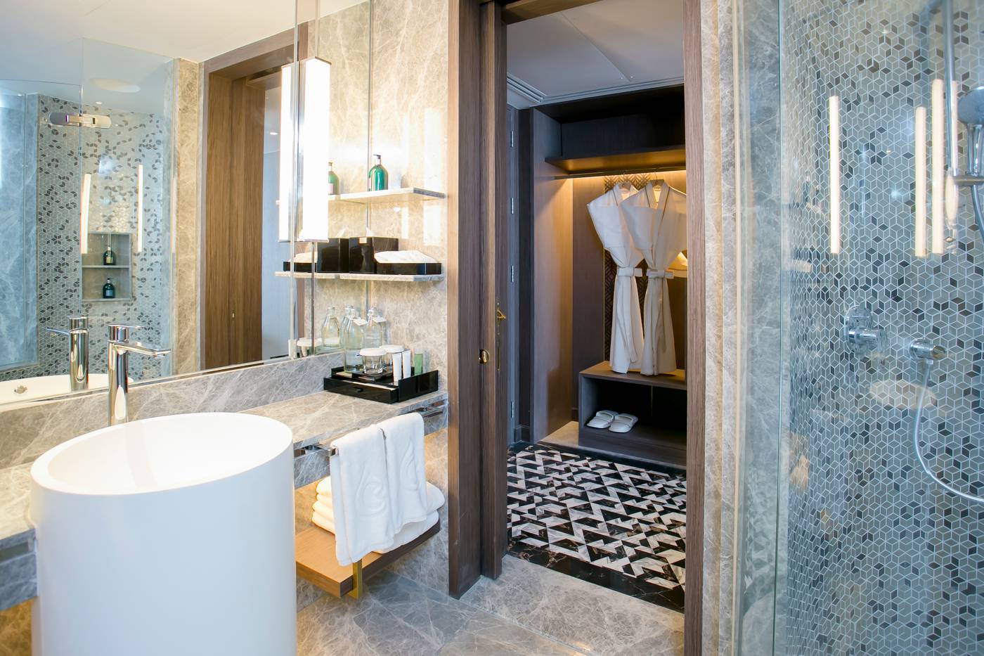 Centara-Grand-at-CentralWorld-Room-66