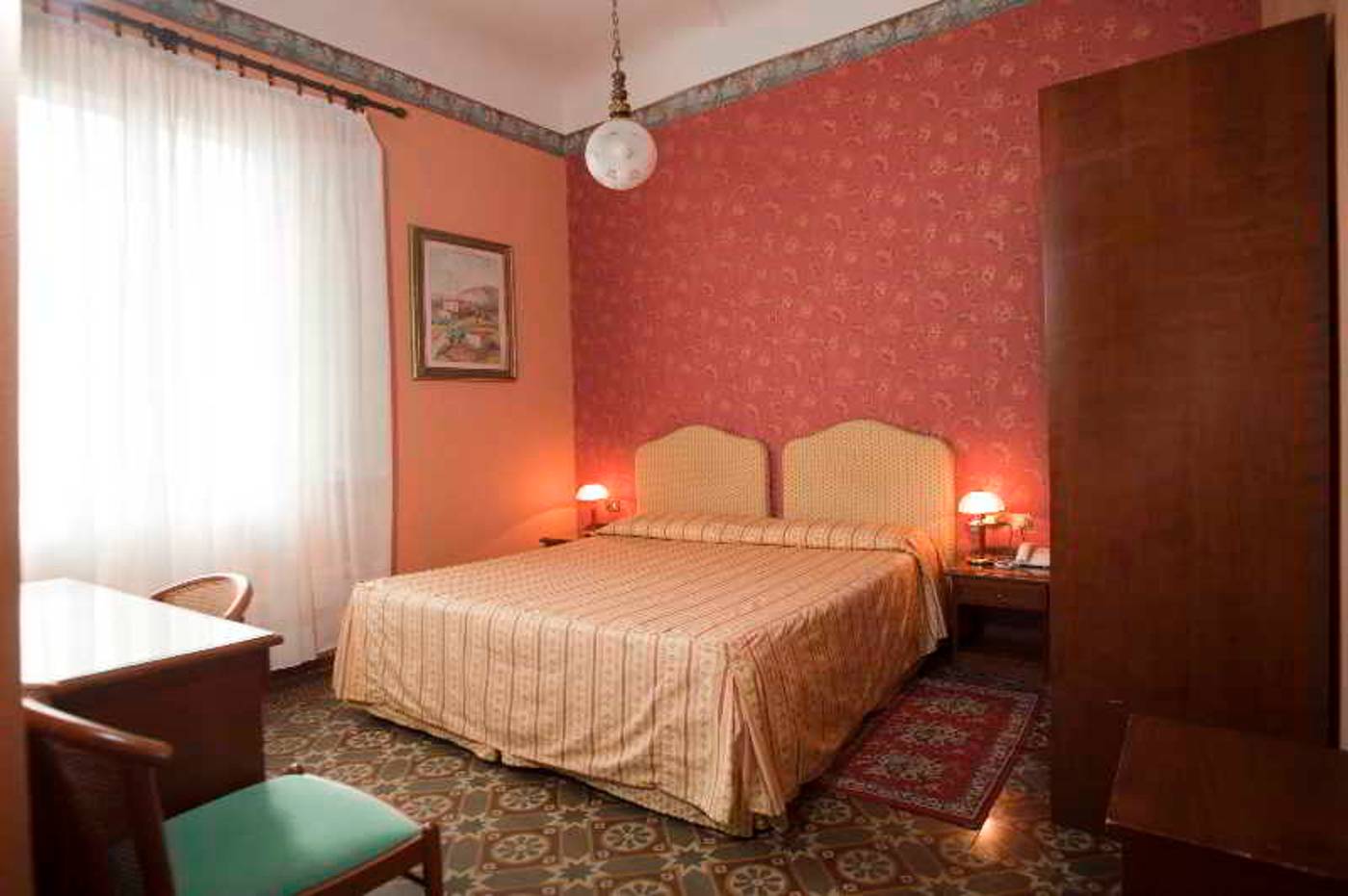 Hotel-Beatrice-Room-17