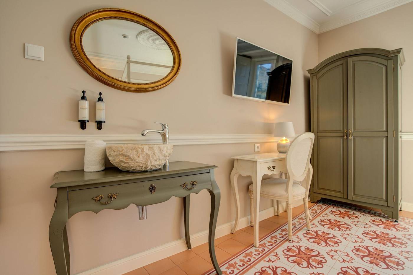 Solar-Dos-Poetas-Room-5