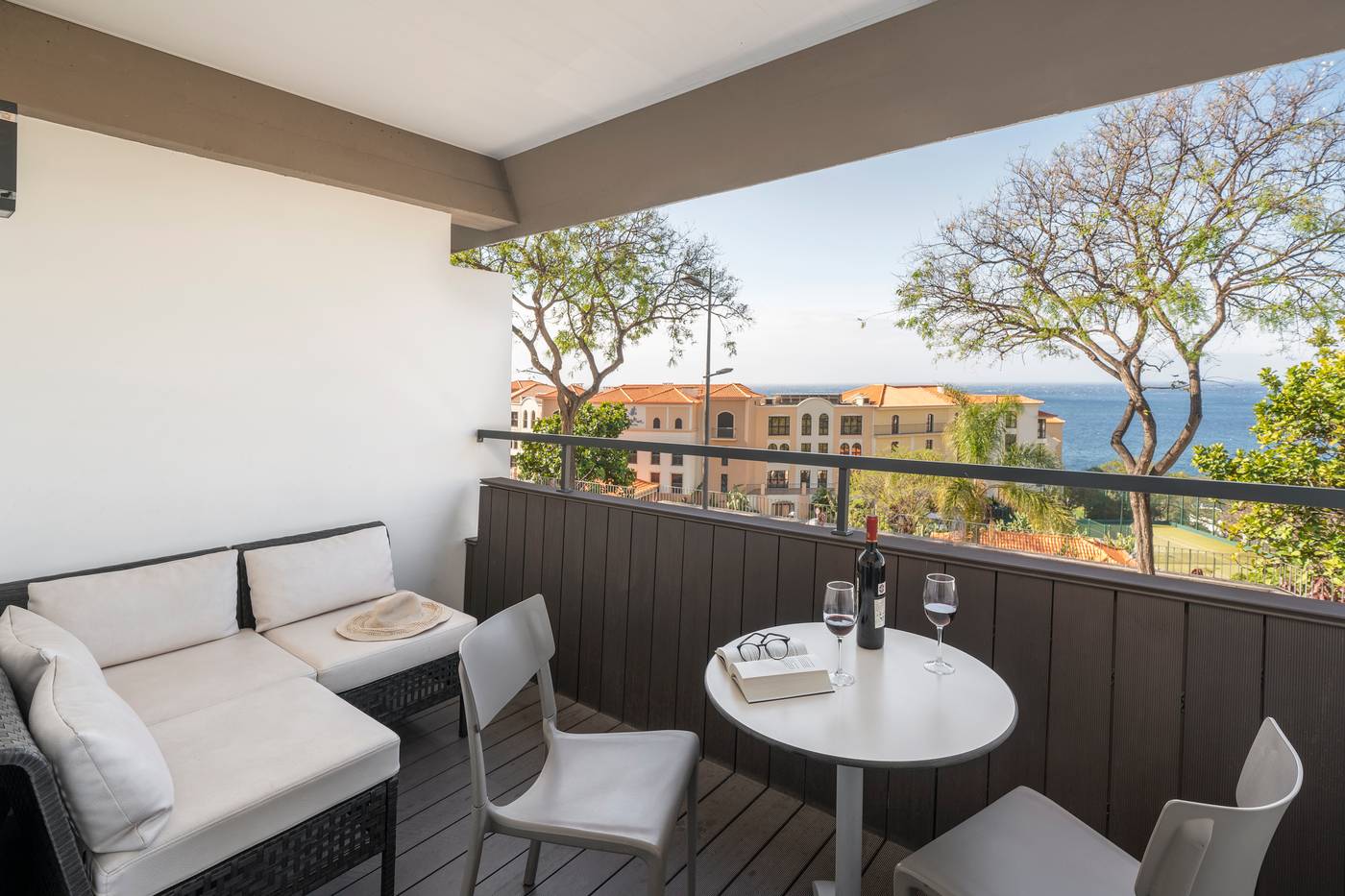 Dorisol-Florasol-Room-14