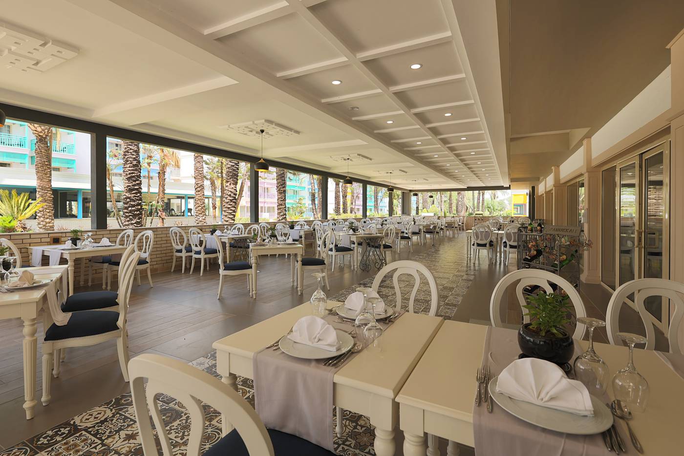 Crystal Paraiso Verde Resort