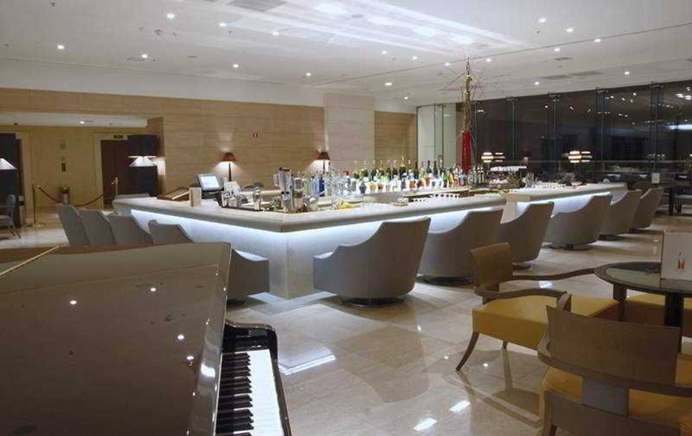 Le-Meridien-Lav-Split-Bar-56