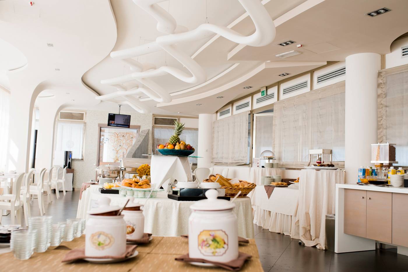 Mercure-Olbia-Restaurant-32