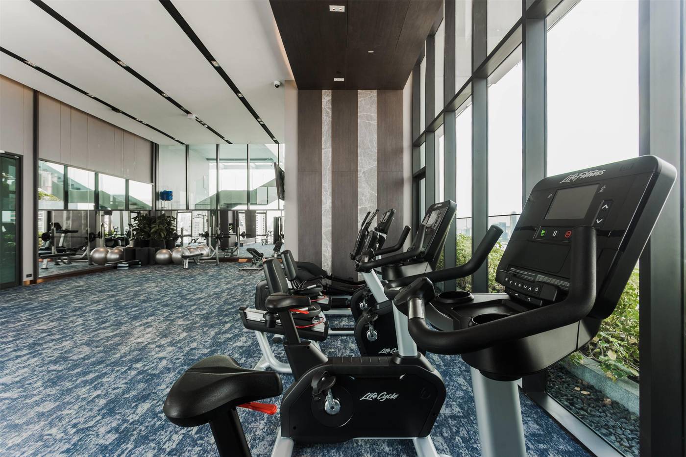 Wyndham-Bangkok-Queen-Convention-Centre-Sports-and-Entertainment-58