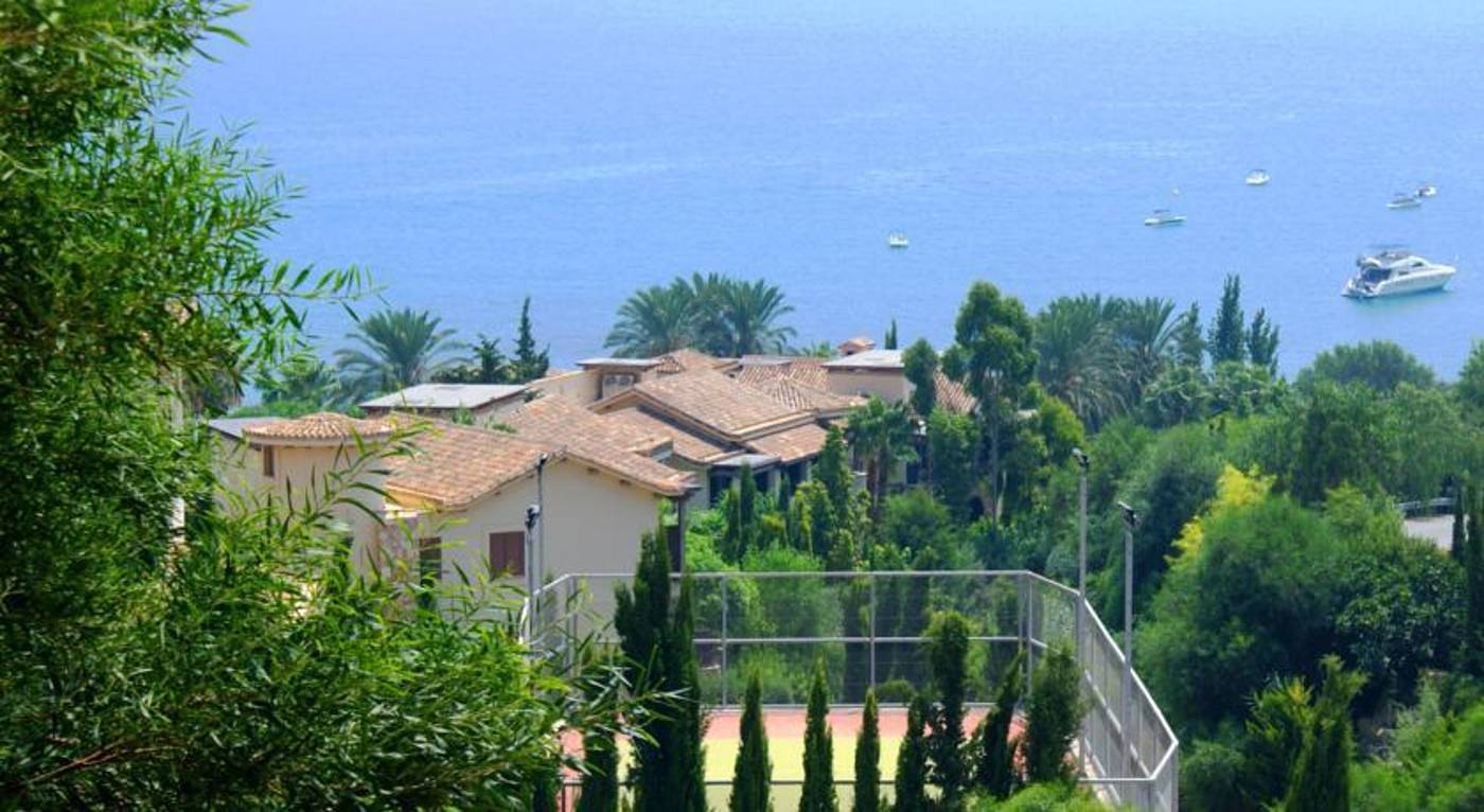 Columbia-Beach-Resort-Lobby-65