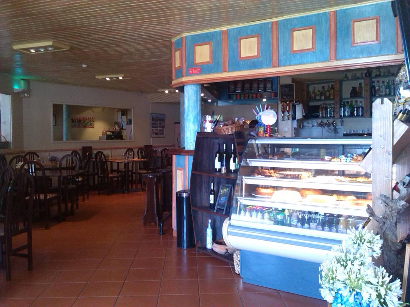 Cabanas-de-S----o-Jorge-Village-Bar-11