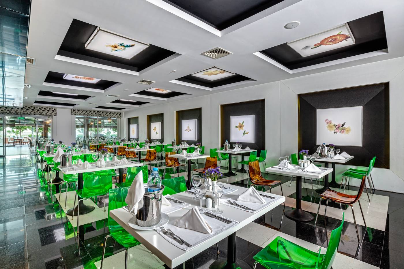 Nirvana-Dolce-Vita-Restaurant-38