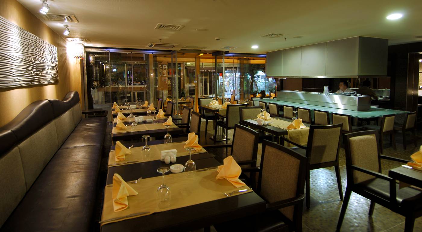 Eresin-Taxim-Premier-Restaurant-25
