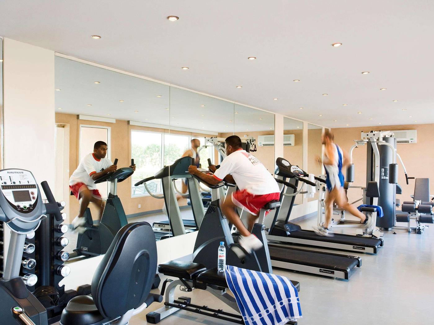 Treffen-House-Doha-Sports-and-Entertainment-61