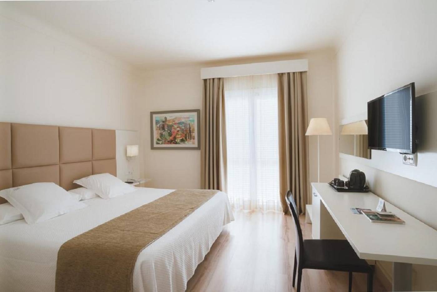 Pirineos-Pelegri-Room-8