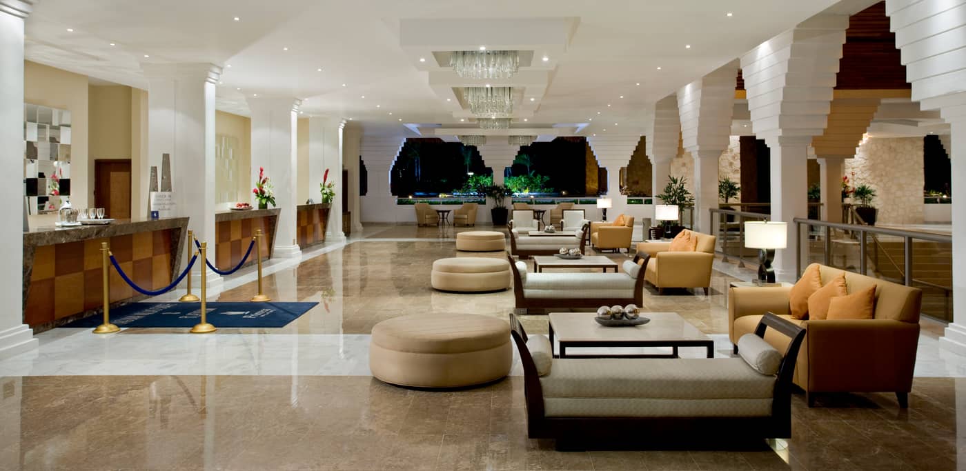 Grand-Riviera-Princess-Lobby-57
