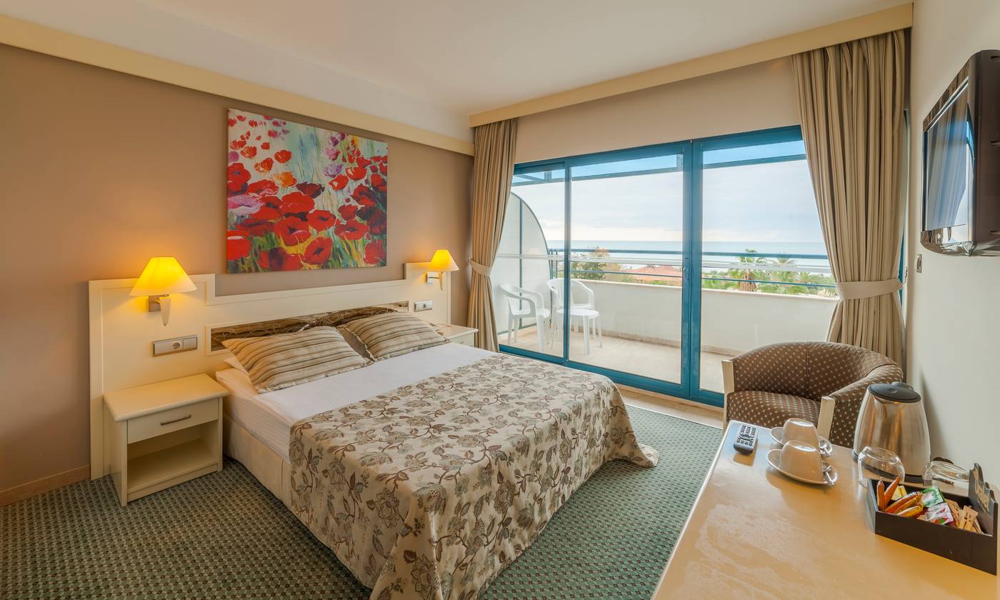 Sunrise-Resort-Hotel-Room-22