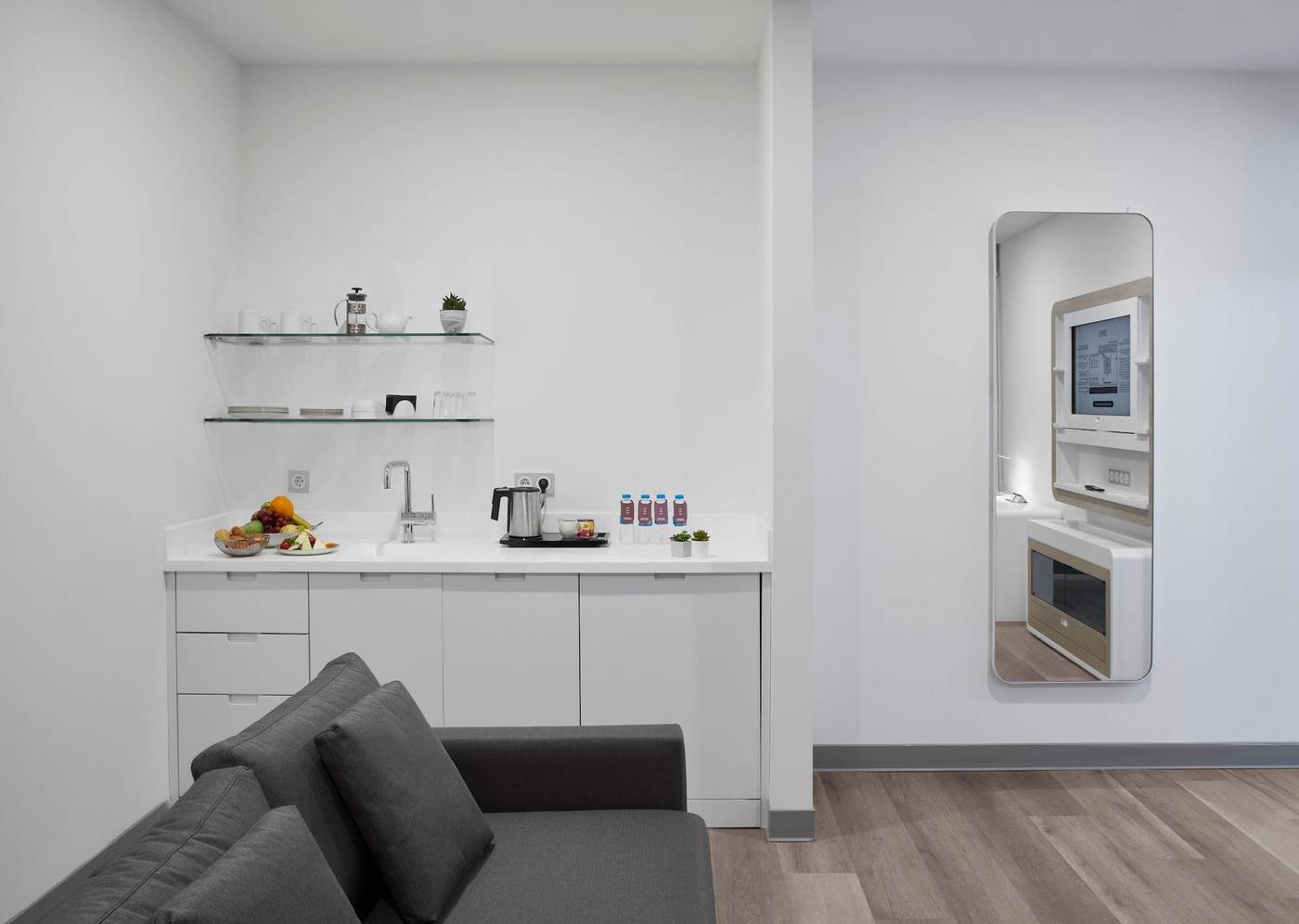 Yotelair-Istanbul-Airport-Airside--Duty-Free-Room-36