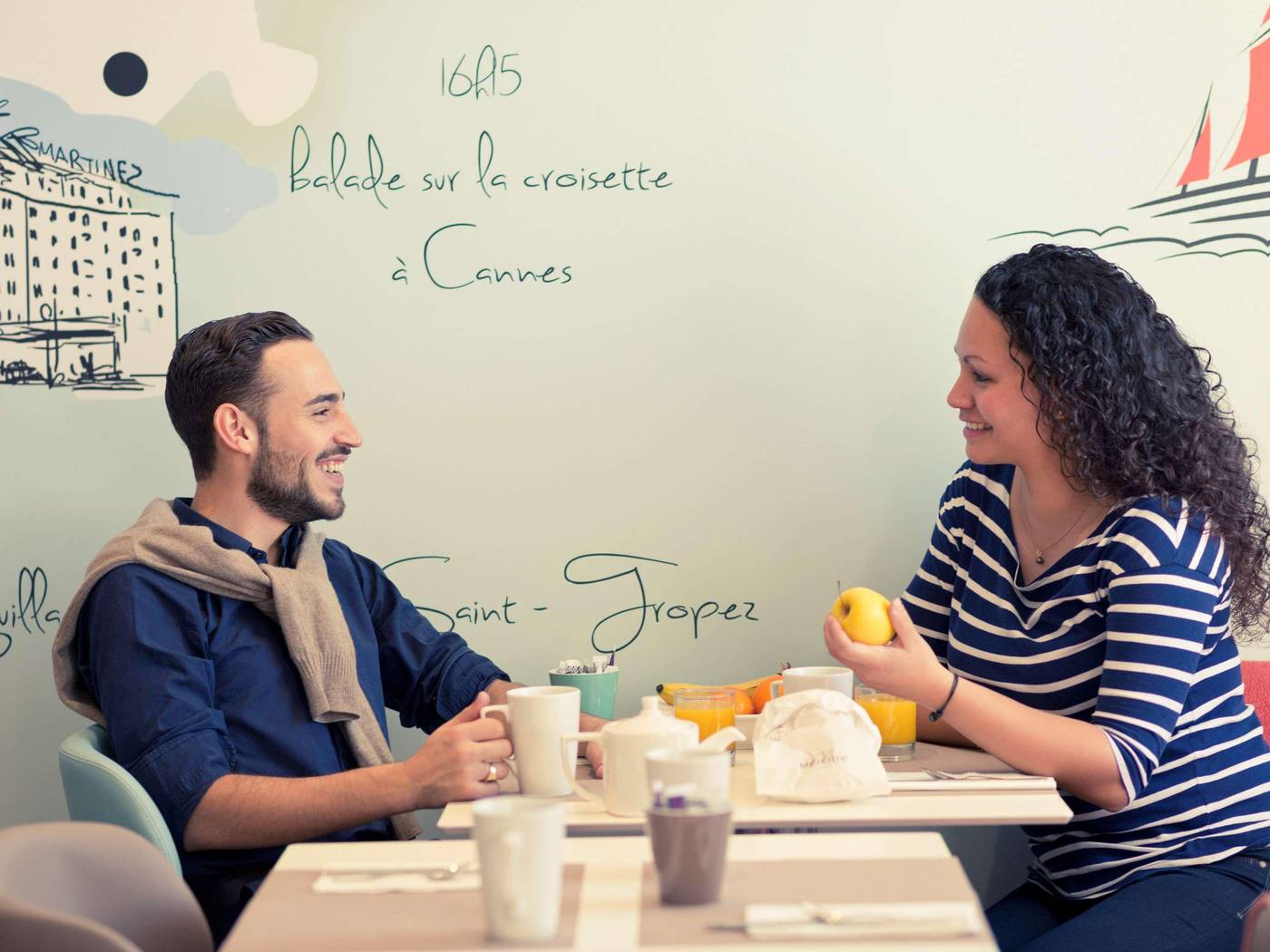 Mercure-Nice-Marche-aux-Fleurs-Bar-47