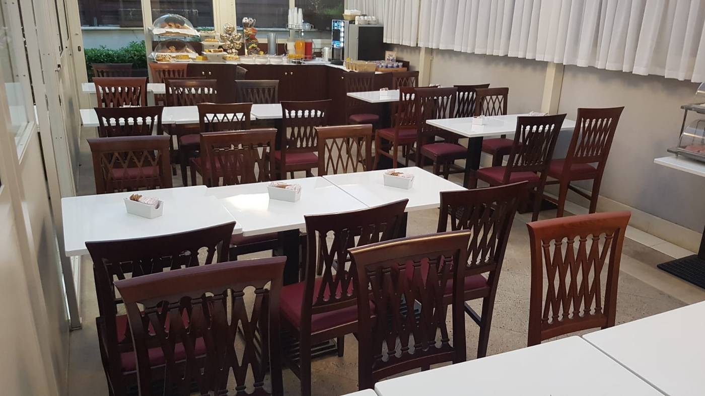 Best-Roma-Restaurant-38