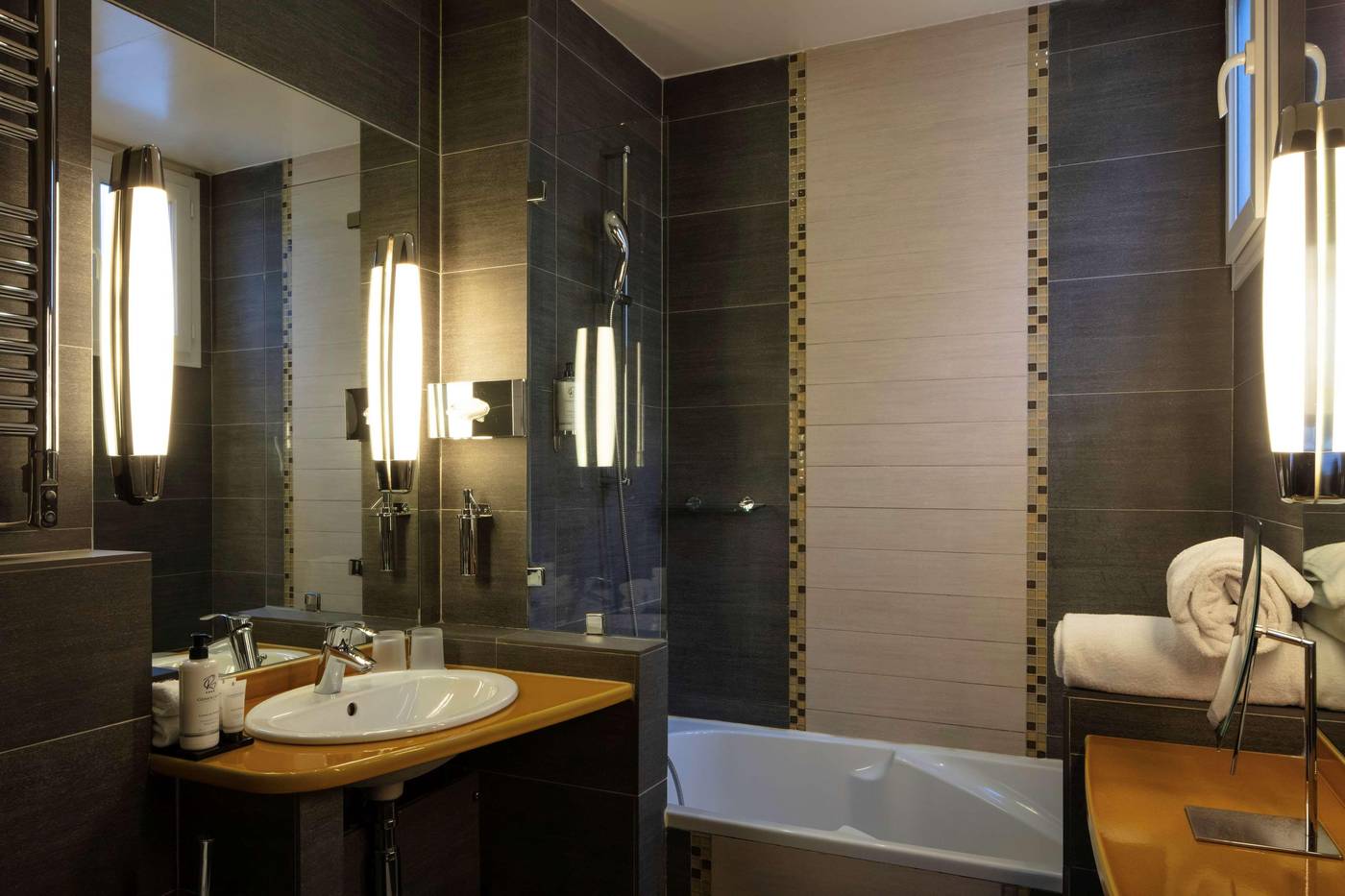 Regent-s-Garden---Astotel-Room-30