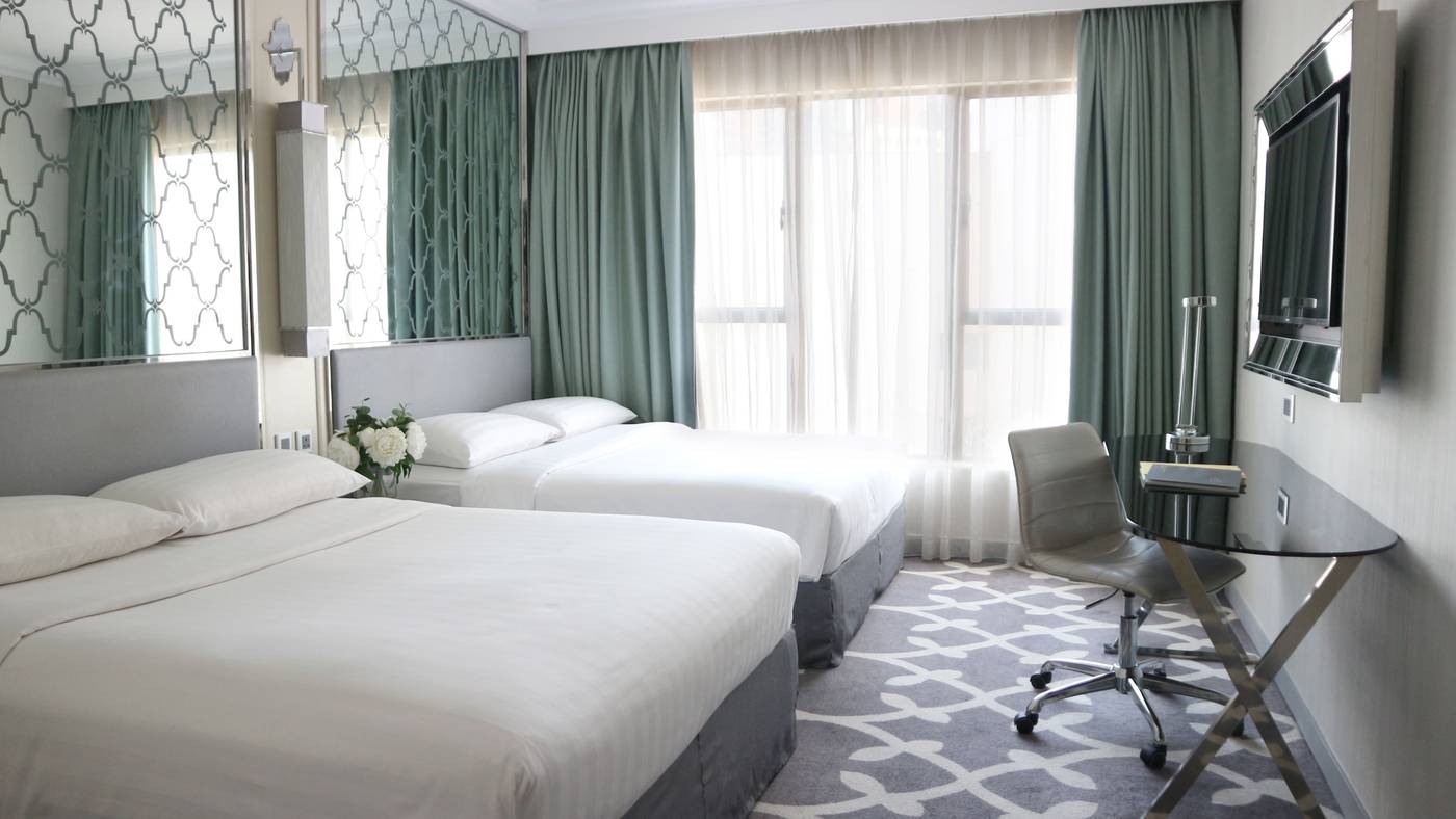Dorsett-Wanchai--Hong-Kong-Room-16
