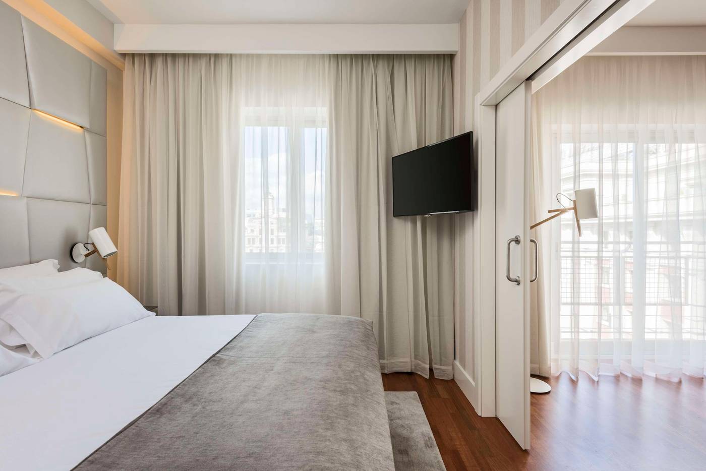 NH-Collection-Madrid-Colon-Room-36