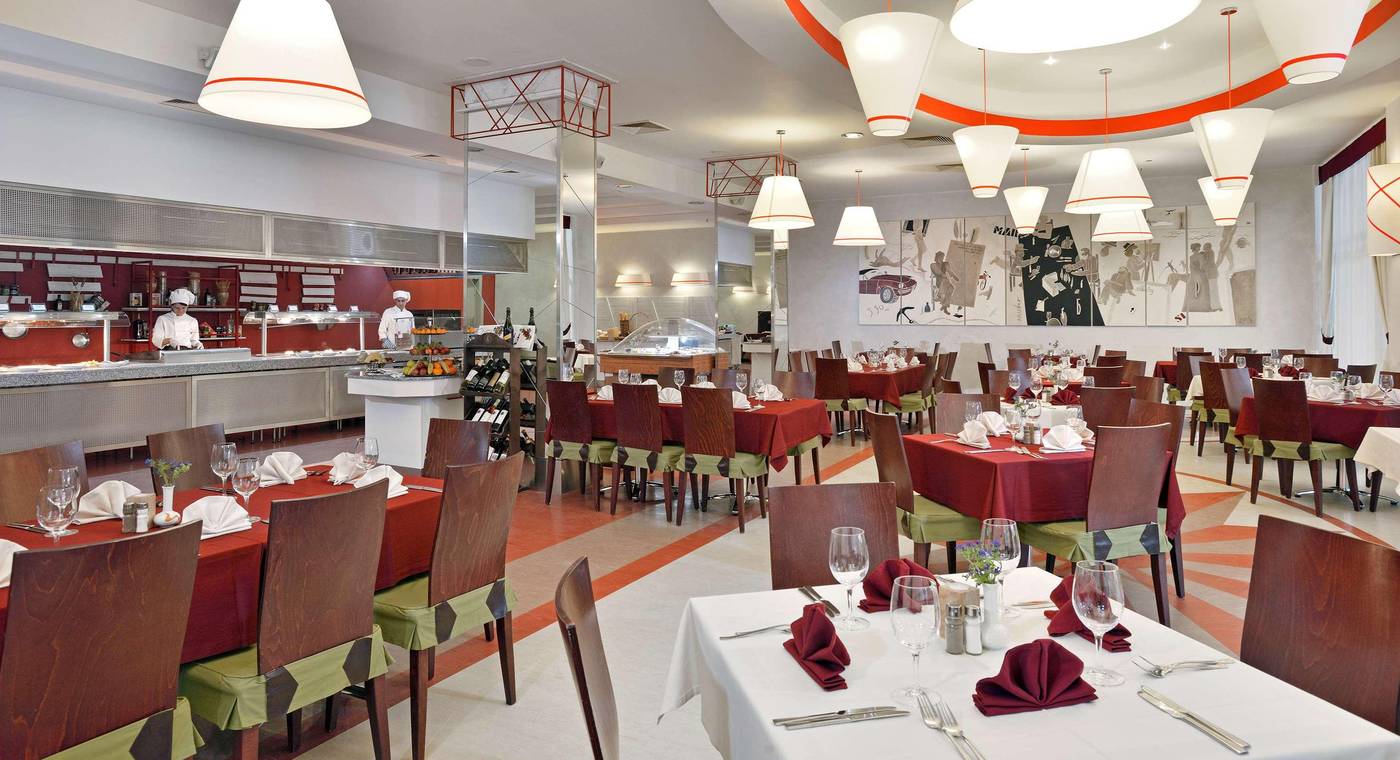 Sol-Nessebar-Palace-Restaurant-35