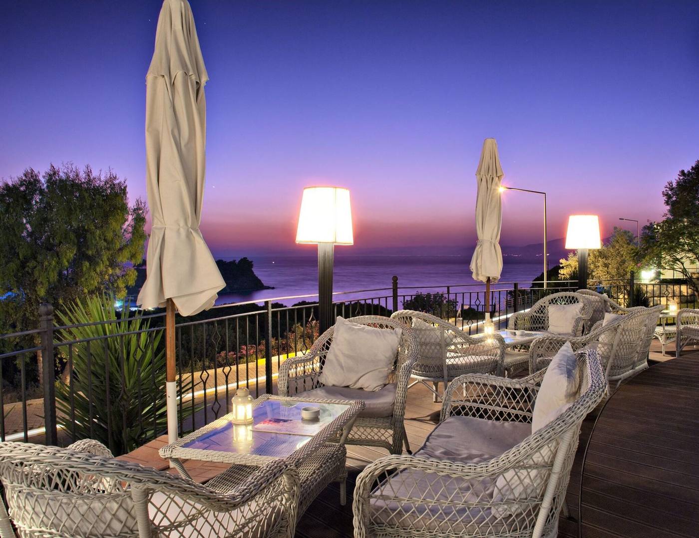 Carina-Hotel-Terrace-15