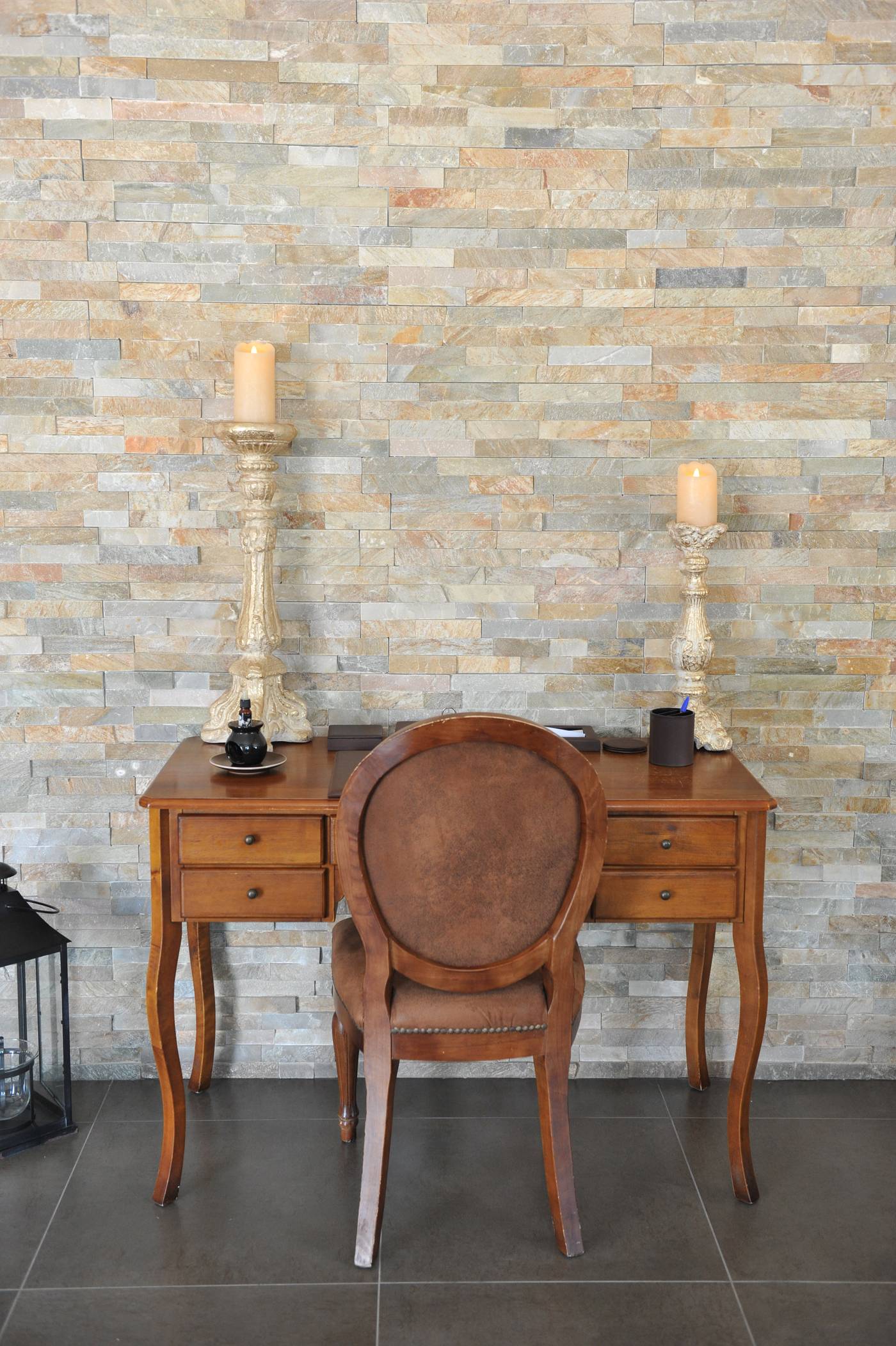 Maritime-Hotel-Apartments-Lobby-38