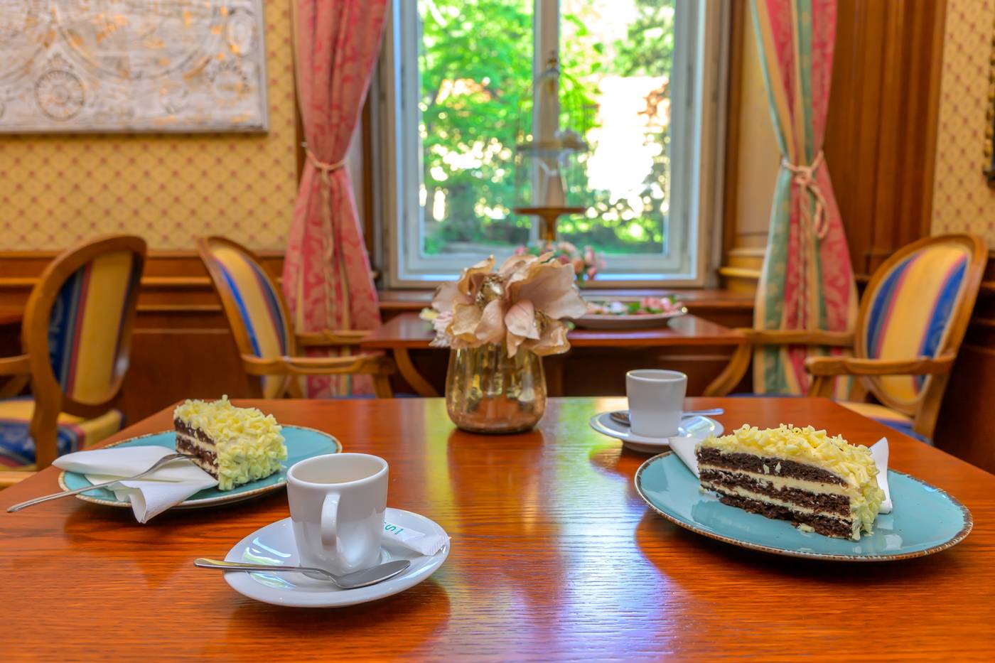 Hotel-Kinsky-Fountain-Bar-61