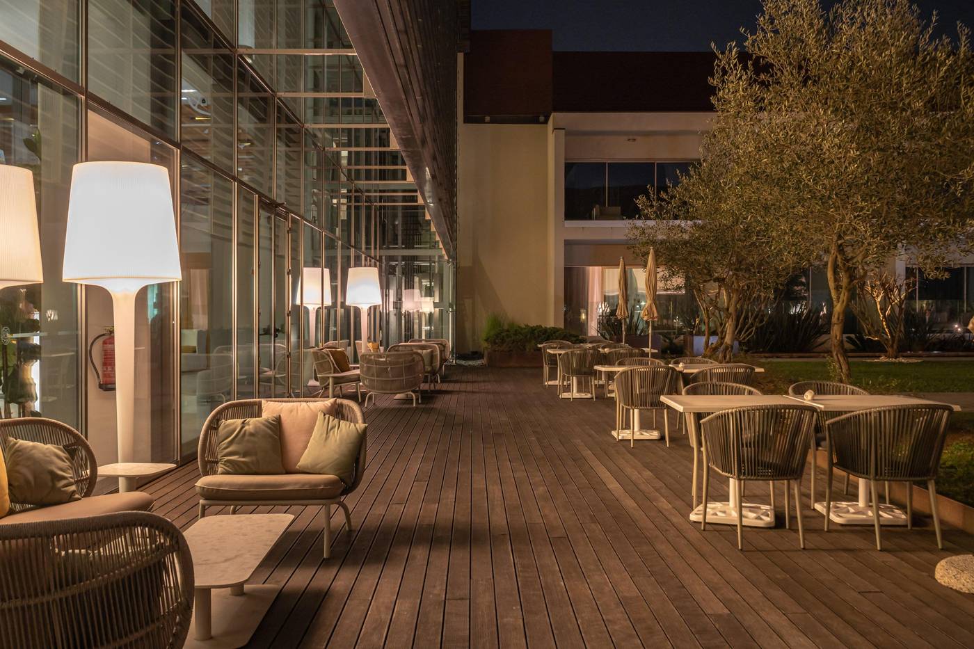 Martinhal-Lisbon-Cascais-Family-Hotel-Bar-60