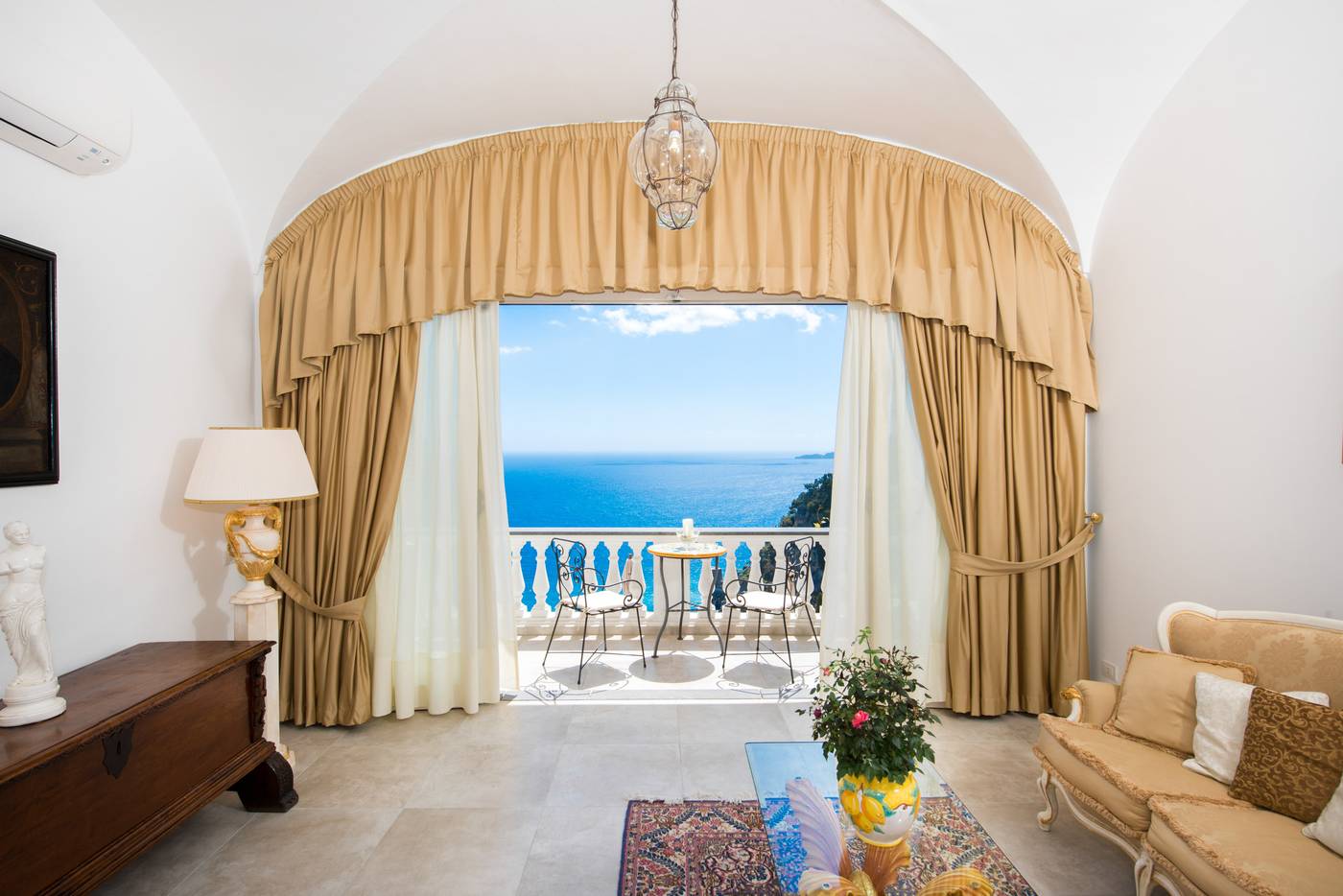 Hotel-Villa-Gabrisa-Room-29