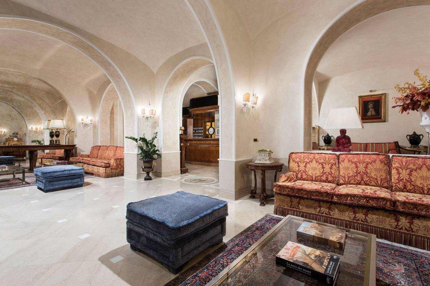 Marcella-Royal-Rooftop-Garden-Lobby-13